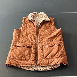 Reversible vest